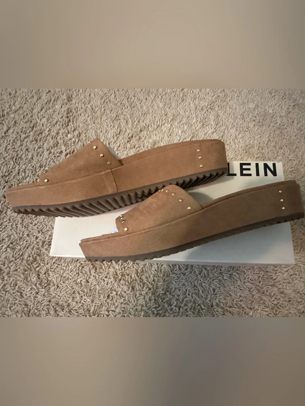 NWT ANNE KLEIN FAUX SUEDE SANDAL - Picture 3 of 7